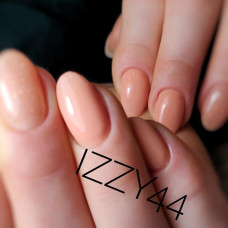 Бежевий гель-лак для манікюру IZZY 44, 12мл