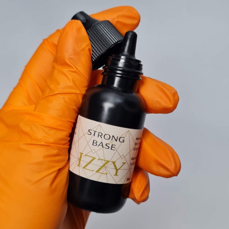 Зміцнювальна база для манікюра стронг Izzy Strong Base, 30мл з носиком
