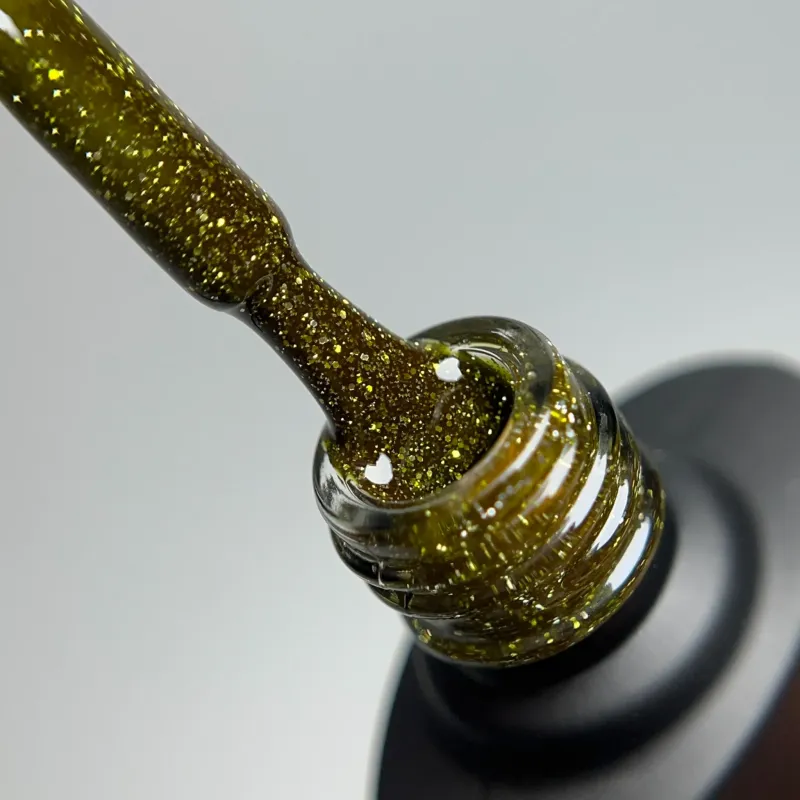 Світловідбивний гель-лак для манікюру зелений IZZY Reflect 07, 10мл